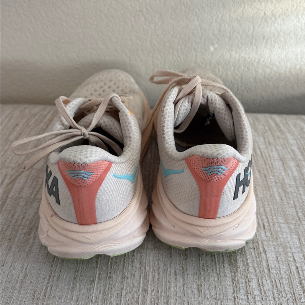 Stylish Women's HOKA Sneakers in Cream Clifton 9 - Picture 3 of 5